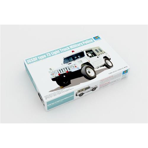 1:35 TRUMPETER KIT Jgsdf Type 73 Light Tank Police TR05518