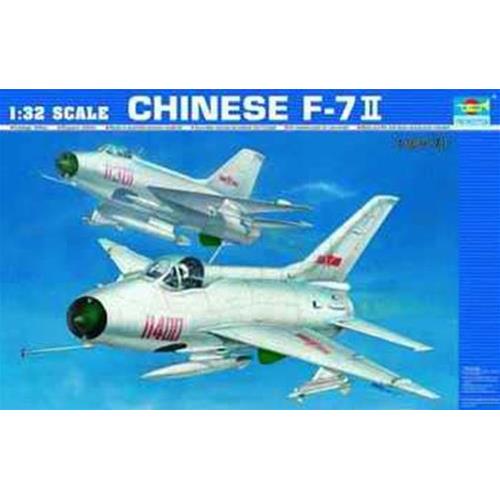 1:32 TRUMPETER KIT Chinese F-7Ii TR02216