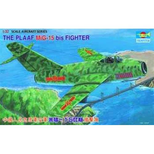 1:32 TRUMPETER KIT Mig 15 Bis TR02204