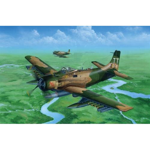 1:32 TRUMPETER KIT A-1J Ad-7 Skyraider TR02254