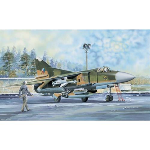 1:32 TRUMPETER KIT Mig 23 Mf Flogger B TR03209