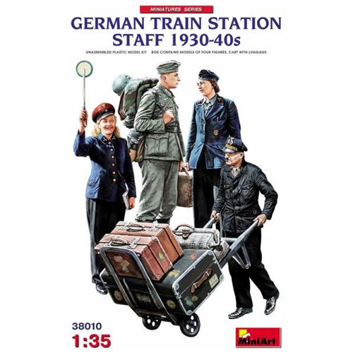 German Train Station Staff 1930-40S Kit MA38010