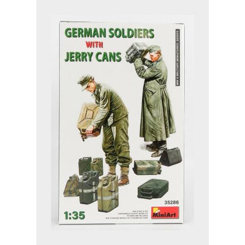 Figures German Soldiers With Jerry Cans 1945 Kit MA35286