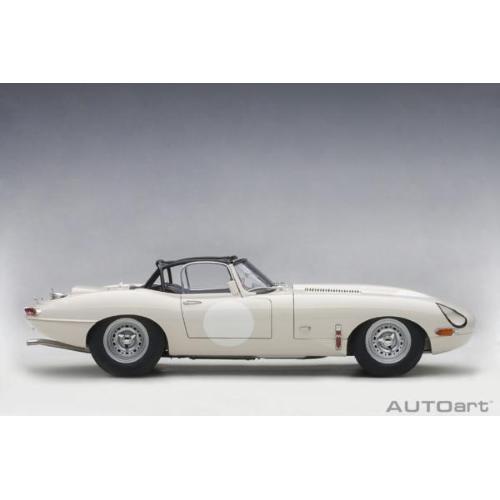 Jaguar E-Type Coupe Lightweight 1963 White AA73649