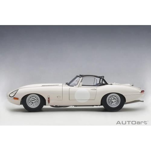 Jaguar E-Type Coupe Lightweight 1963 White AA73649
