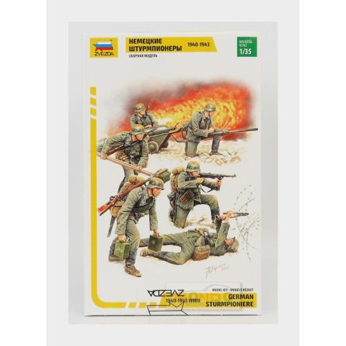 1:35 ZVEZDA Figures German Soldiers Sturmpioniere 1940 Kit ZS3613