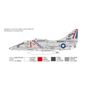 1:48 ITALERI Mcdonnel Douglas A-4 E/F/G/ Skyhawk Military Airplane 1955 Kit IT2826