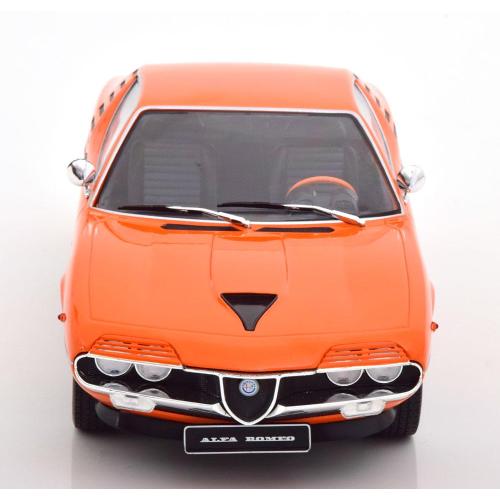 1:18 KK SCALE Alfa Romeo Montreal Black Interior 1970 Orange KKDC180383
