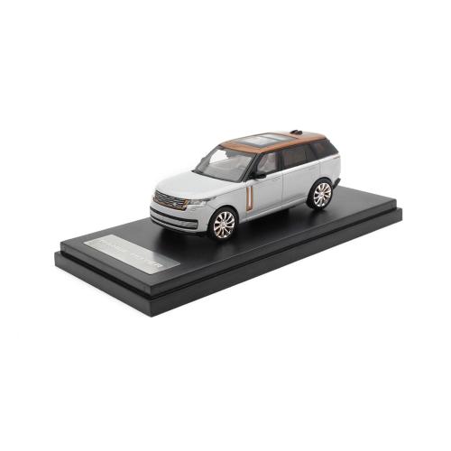 1:64 LCD MODELS Land Rover Range Rover Silver LCD64031-SI