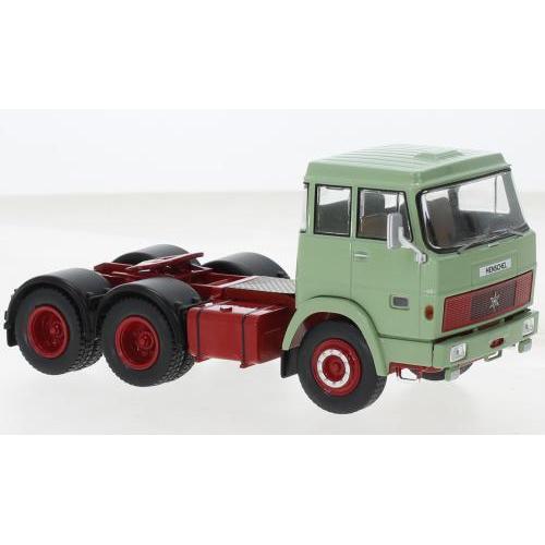 1:43 IXO Henschel Hs19Ts Tractor Truck 3-Assi 1966 Light Green Red TR151.22
