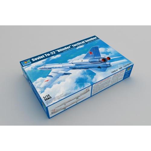 1:72 TRUMPETER KIT Soviet Tu-22 Blinder Tactical Bomber TR01695