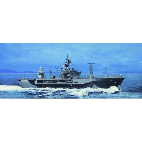 1:700 TRUMPETER KIT Blue Ridge Lcc-19 1997 TR05715
