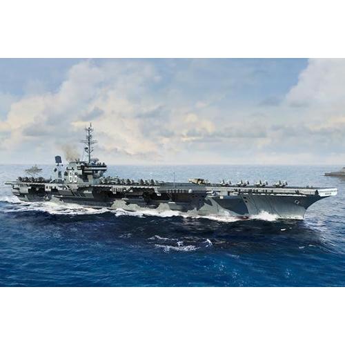 1:700 TRUMPETER KIT Uss Kitty Hawk Cv-63 TR06714