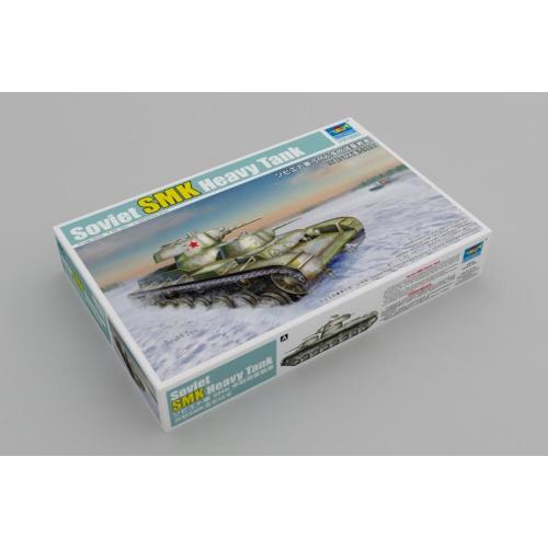 1:35 TRUMPETER KIT Soviet Smk Heavy Tank TR09584