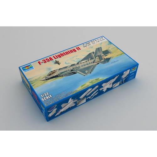 1:32 TRUMPETER KIT F-35A Lightning Ii TR03231
