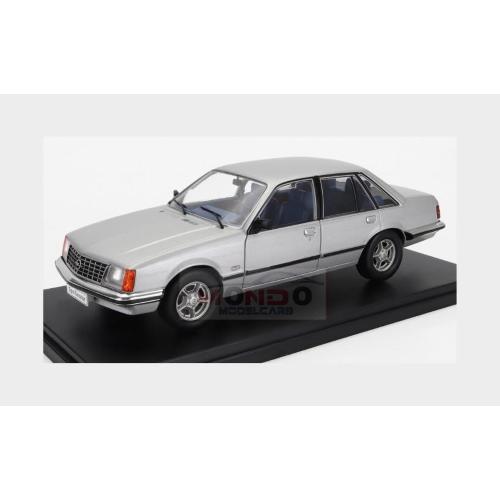 1:24 EDICOLA Opel Senator 3.0 1978 Silver AB24P020