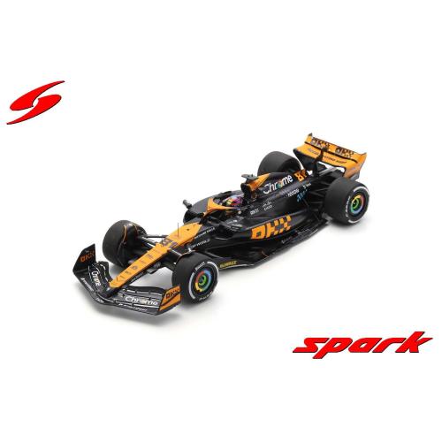 1:18 SPARK Mclaren F1 Mcl60 Team Mclaren #81 3Rd Japan Gp 2023 Oscar Piastri With Showcase 18S967