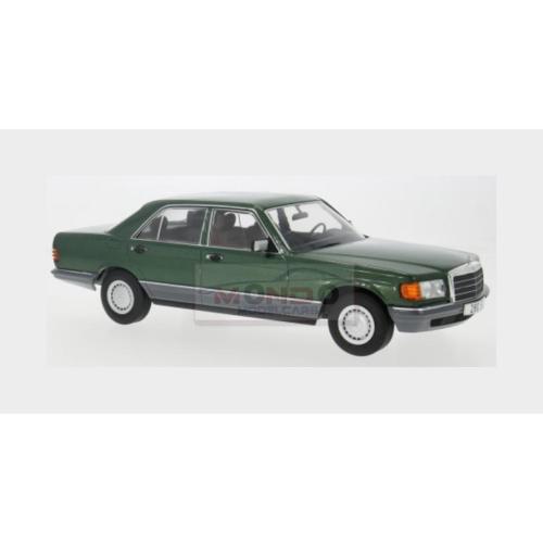 1:18 MCG Mercedes Benz S-Class (W126) 1979Dark Green Met MCG18549