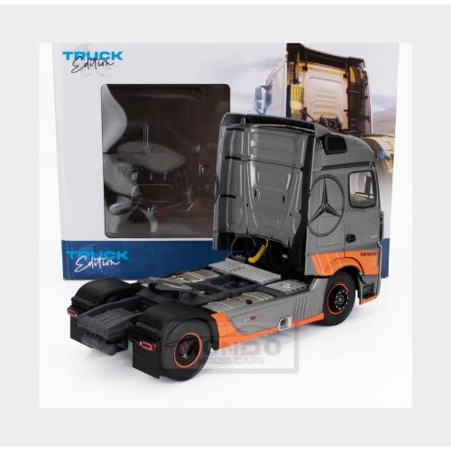 1:24 SOLIDO Mercedes Benz Actros 2 Tractor Truck 2-Assi Gran Prix Edition 2019 Grey Orange SL2400202