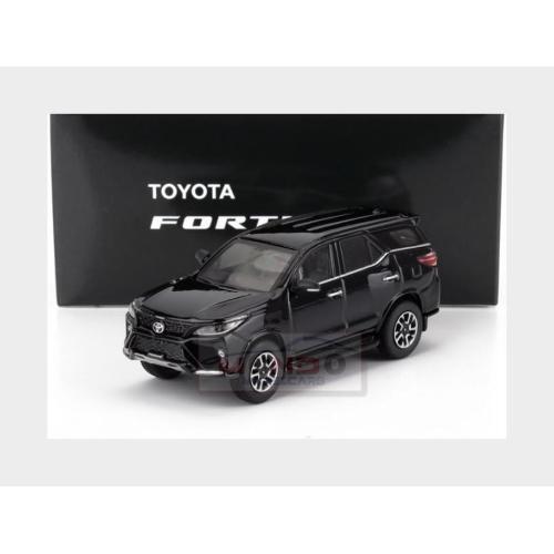 1:64 PARAGON Toyota Fortuner Lhd 2024 Black PB-55723