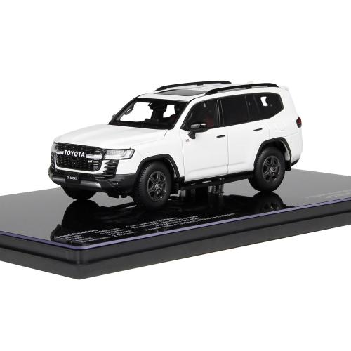 1:43 LCD MODELS Toyota Land Cruiser 300-Gr Sport White LCD43011-WH