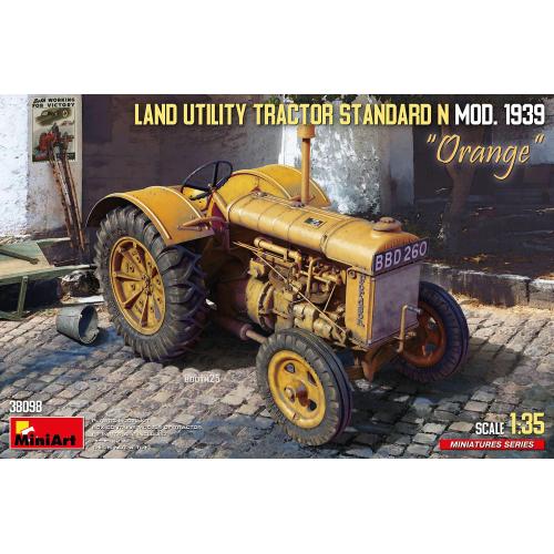 1:35 MINIART Fordson Land Utility Tractor 1939 Kit MA38098