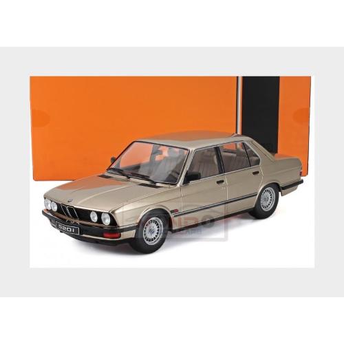 1:18 IXO Bmw 520I (E28) Gold 1987 18CMC184.22