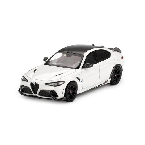 1:64 BBR Alfa Romeo Giulia Gta White 2020 BBRDIE6425