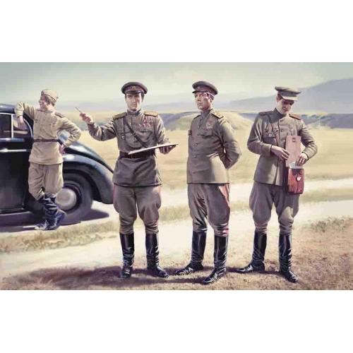 1:35 ICM KIT Soviet Staff Personnel 1943-19454 Figures ICM35612