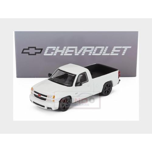 1:64 PARAGON Chevrolet Silverado Cateye Ss Single Cab Pick-Up 2006 White PB-55834