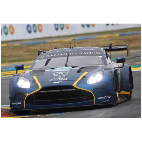 1:18 SPARK Aston Martin Vantage Amr Gt3 Evo 4.0L Turbo V8 Team Heart Of Racing #27 24H Le Mans 2025 Mattia Drudi Ian James Zacharie Robichon 18S1072