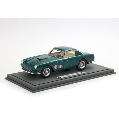 1:18 BBR Ferrari 410 Superamerica Serie Iii Sn 1477 Sa Verde Pino Metallizzato With Showcase BBR1865E-VET