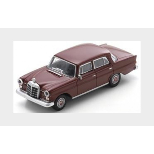 1:64 SCHUCO Mercedes Benz 200D (W110) 1965 Red 64U00005